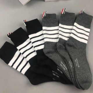 THOM BROWNE   THOM BROWNE 靴下6足 ソックス 新品 トムブラウンの通販