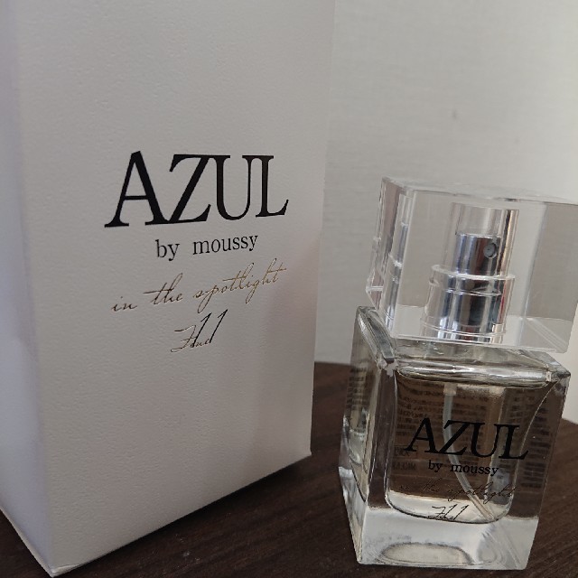 AZUL by moussy(アズールバイマウジー)のｱｽﾞｰﾙ ﾊﾞｲ ﾏｳｼﾞｰ ｵｰﾄﾞﾄﾜﾚ ｲﾝｻﾞｽﾎﾟｯﾄﾗｲﾄ30ml コスメ/美容の香水(ユニセックス)の商品写真