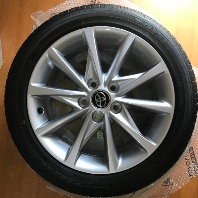 驚きの値段 トヨタ 後期純正タイヤホイール４本セット215/50R17