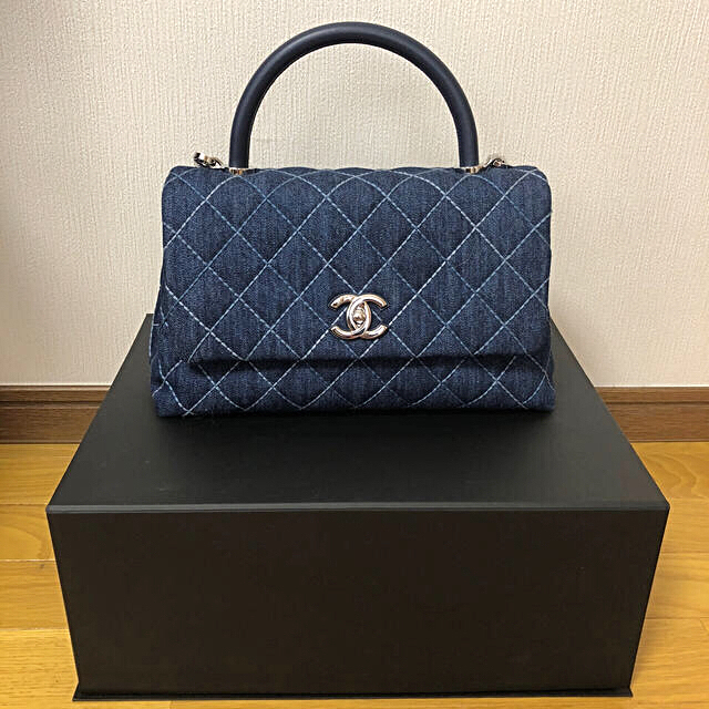 CHANEL(シャネル)のシャネル ココハンドル  デニム レア レディースのバッグ(ハンドバッグ)の商品写真