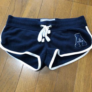 アバクロンビーアンドフィッチ(Abercrombie&Fitch)のショートパンツ(ショートパンツ)