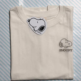 アベイル(Avail)のアベイル　スヌーピー　PEANUTS Tシャツ【白】(Tシャツ(半袖/袖なし))