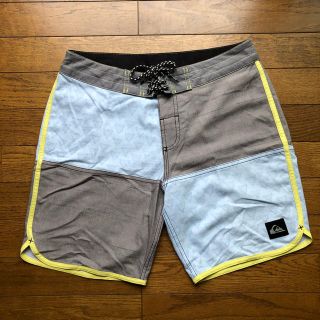 クイックシルバー(QUIKSILVER)のQUIKSILVER水着　ボードショーツ　サーフパンツ(水着)