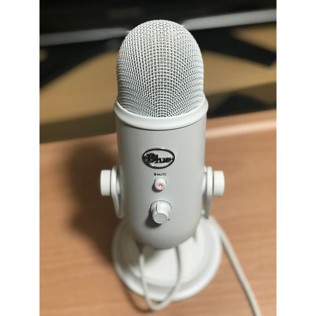 Blue Yeti USB Microphone - Whiteout(白) 楽器のレコーディング/PA機器(マイク)の商品写真