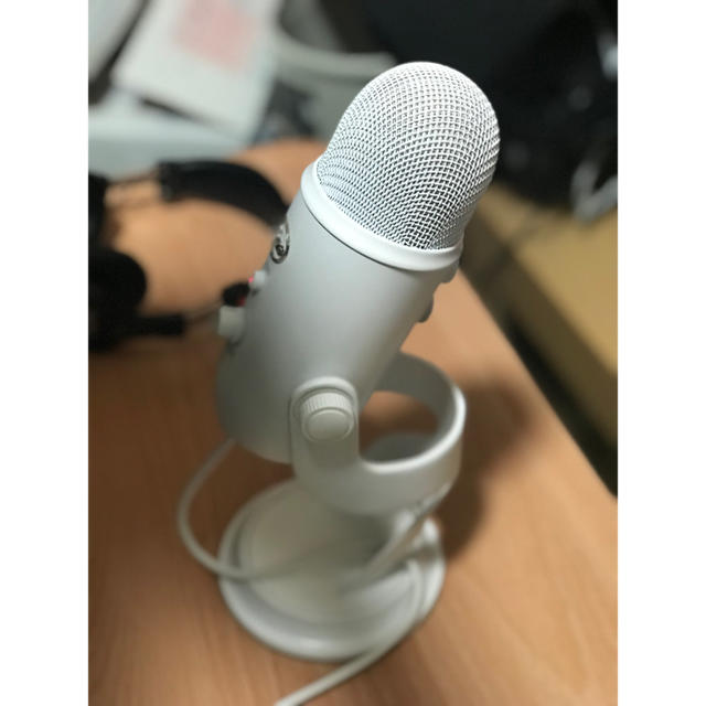 Blue Yeti USB Microphone - Whiteout(白) 楽器のレコーディング/PA機器(マイク)の商品写真