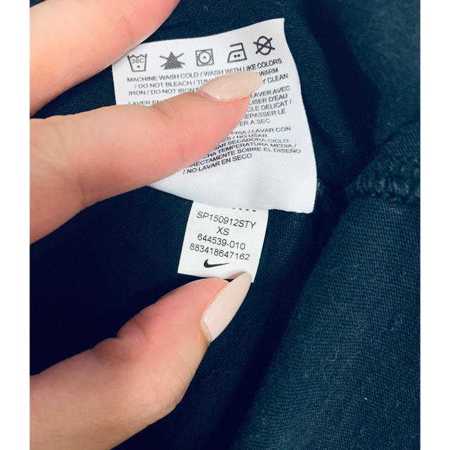 NIKE(ナイキ)のナイキTシャツXS レディースのトップス(Tシャツ(半袖/袖なし))の商品写真