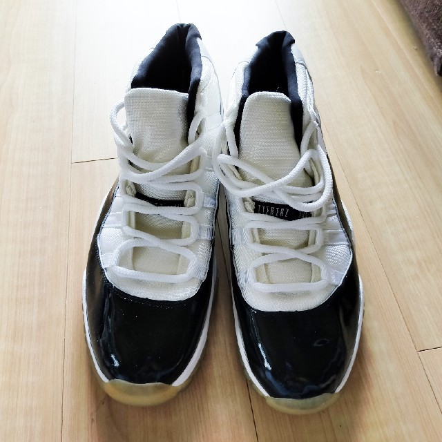 NIKE(ナイキ)の新品箱無し Air Jordan 11 Retro Concord 30.5cm メンズの靴/シューズ(スニーカー)の商品写真