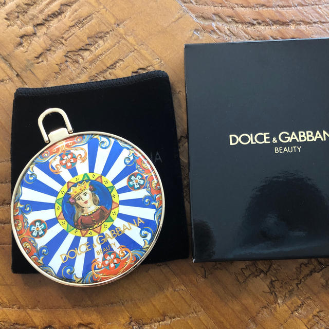 DOLCE&GABBANA(ドルチェアンドガッバーナ)のDOLCE&GABBANA♡ミラー♡新品 コスメ/美容のコスメ/美容 その他(その他)の商品写真