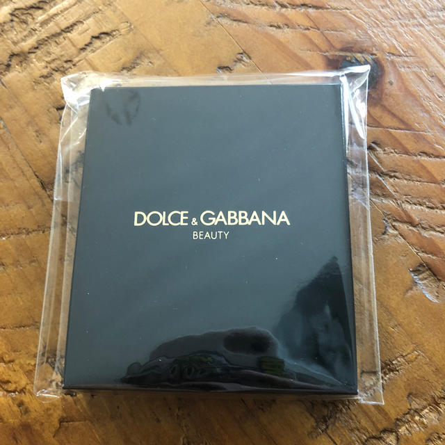 DOLCE&GABBANA(ドルチェアンドガッバーナ)のDOLCE&GABBANA♡ミラー♡新品 コスメ/美容のコスメ/美容 その他(その他)の商品写真