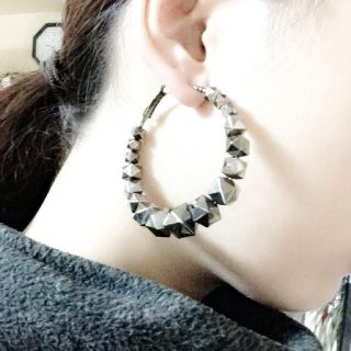 ピアス(ピアス)