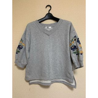 シマムラ(しまむら)のchip clip   Tシャツ カットソー トップス　刺繍　グレー　L(カットソー(半袖/袖なし))