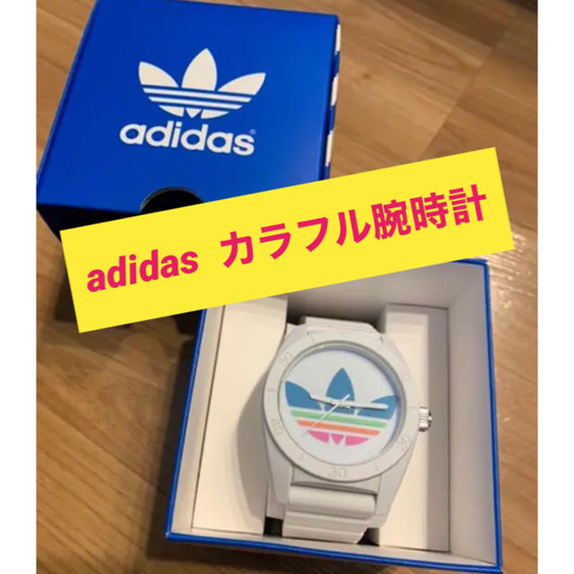 adidas(アディダス)のアディダス　オリジナル腕時計　ホワイト　本日限定お値下げ中❗️ メンズの時計(腕時計(アナログ))の商品写真