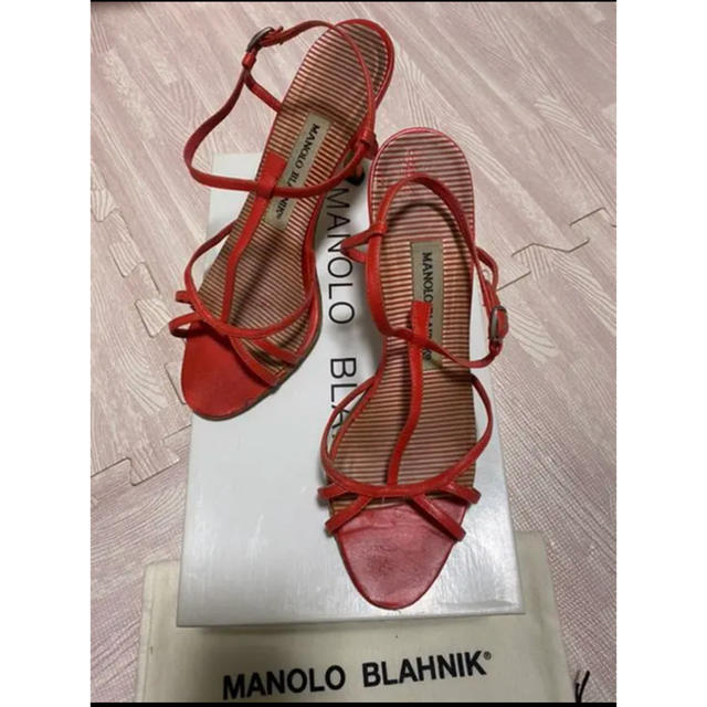 MANOLO BLAHNIK(マノロブラニク)のマノロブラニク　サンダル レディースの靴/シューズ(サンダル)の商品写真
