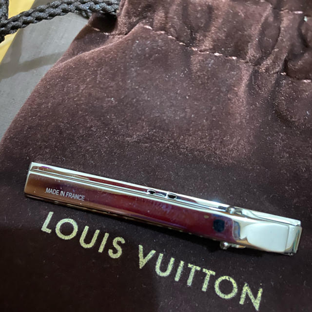 LOUIS VUITTON(ルイヴィトン)のルイヴィトン ネクタイピン メンズのファッション小物(ネクタイピン)の商品写真