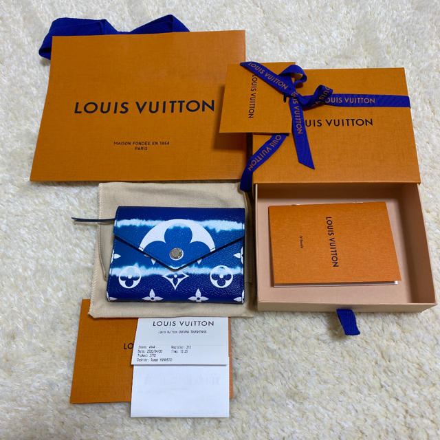 LOUIS VUITTON(ルイヴィトン)のLVエスカル ポルトフォイユ・ヴィクトリーヌ　ブルー　hit17様専用 レディースのファッション小物(財布)の商品写真