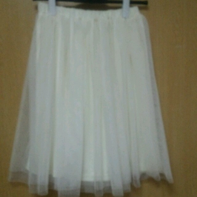 神戸レタス(コウベレタス)のチュールスカート オフホワイト レディースのスカート(ひざ丈スカート)の商品写真