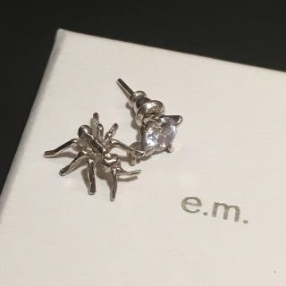 イーエム(e.m.)のe.m.  ピアス（片耳） ジルコニア アリモチーフ(ピアス)