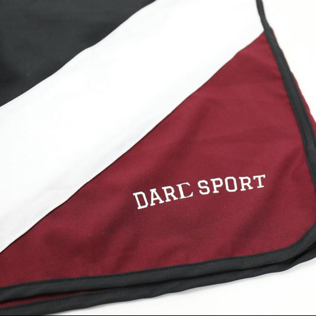 darc sport  Stage Shorts 28 ダルクスポーツ スポーツ/アウトドアのトレーニング/エクササイズ(トレーニング用品)の商品写真