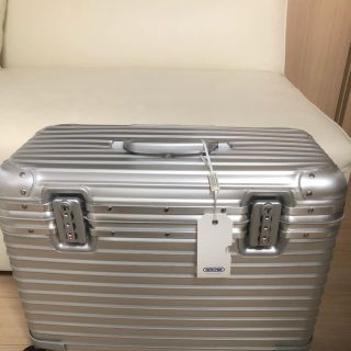 リモワ(RIMOWA)のリモワ　トパーズ　パイロット　37ℓ アルミ4輪　TSA搭載　新品未使用品(トラベルバッグ/スーツケース)