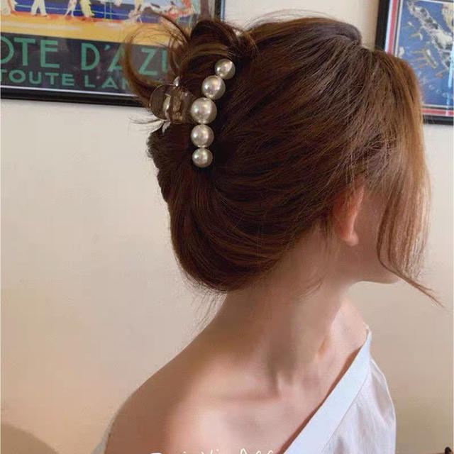 Ameri VINTAGE(アメリヴィンテージ)のパールヘアクリップ レディースのヘアアクセサリー(バレッタ/ヘアクリップ)の商品写真