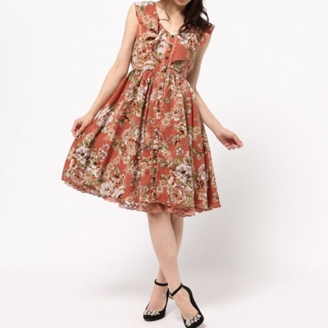 Axes Femme Axes Femme 大花柄スリット入りワンピース の通販 By R Mama S Shop アクシーズファムならラクマ Axes Femme Axes Femme 大花柄スリット入りワンピース の通販 By R Mama S Shop アクシーズファムならラクマ