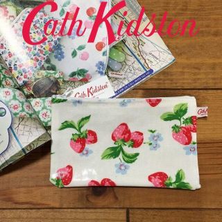 キャスキッドソン(Cath Kidston)の新品 キャスキッドソン ジップパース ミニストロベリーホワイト(ポーチ)