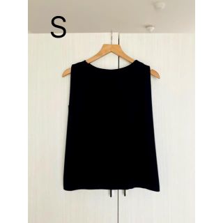 ユニクロ(UNIQLO)のUNIQLO クレープジャージーᎢ（ノースリーブ）Ꮪ(シャツ/ブラウス(半袖/袖なし))
