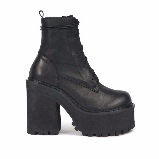 UNIF(ユニフ)のUNIF♡CHOKE BOOT レディースの靴/シューズ(ブーツ)の商品写真