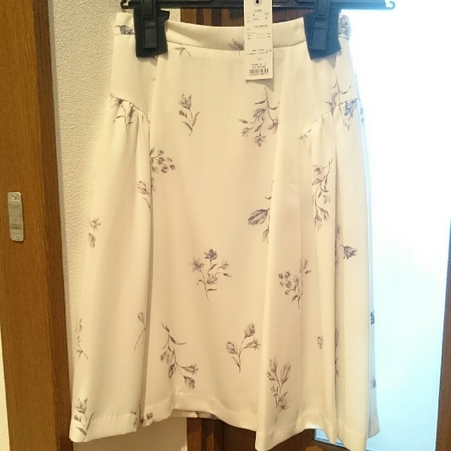 Noela(ノエラ)のオリジナルプリントスカート レディースのスカート(ひざ丈スカート)の商品写真