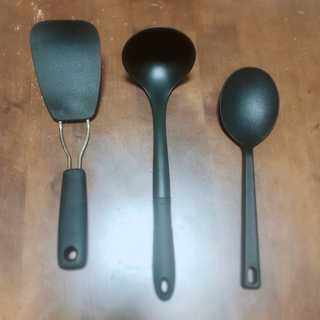 ムジルシリョウヒン(MUJI (無印良品))の無印良品　調理スプーンとOXOターナー&メモリ付きレードルのセット(調理道具/製菓道具)