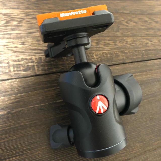 Manfrotto(マンフロット)のManfrotto ボール雲台 MH494-BH スマホ/家電/カメラのカメラ(デジタル一眼)の商品写真