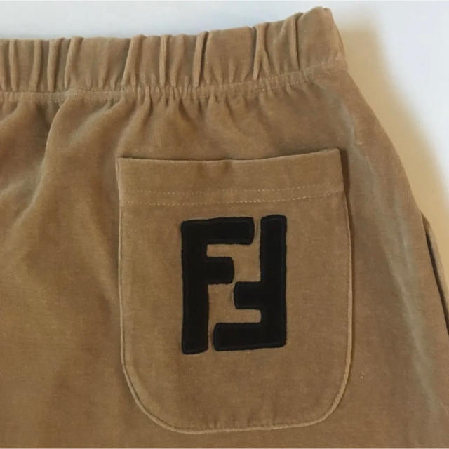 FENDI(フェンディ)のFENDI 膝丈　スカート  レディースのスカート(ひざ丈スカート)の商品写真