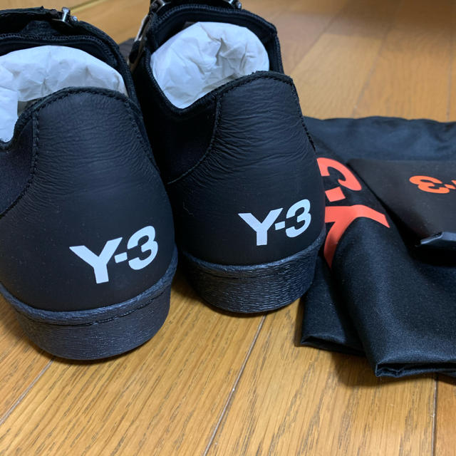 Y-3(ワイスリー)のY-3 super zip 27.5センチ　ブラック メンズの靴/シューズ(スニーカー)の商品写真