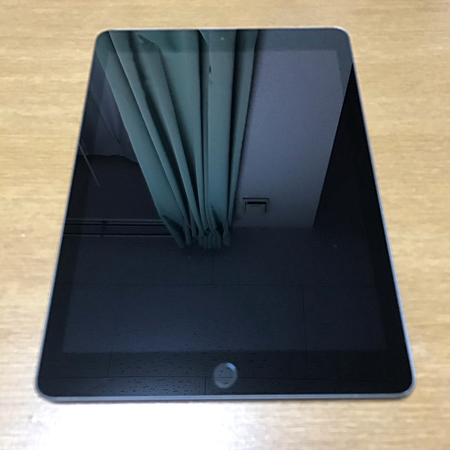 iPad 第6世代 32GB Wi-fiモデル スペースグレイ