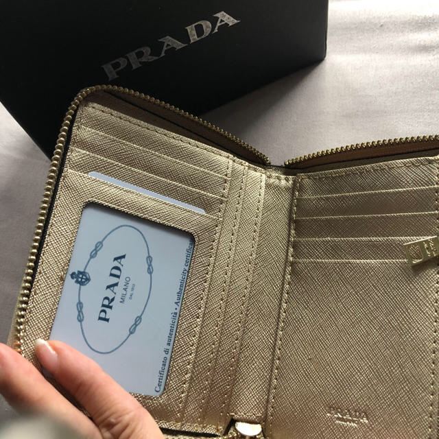 PRADA ウォレット　お財布