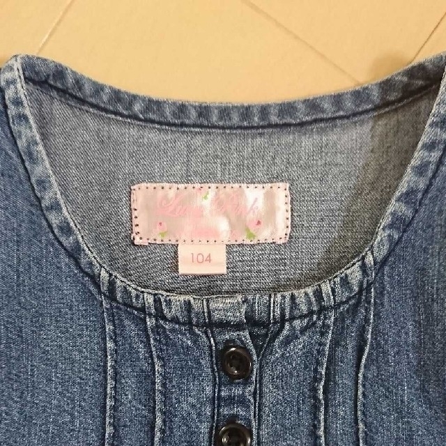 motherways(マザウェイズ)のmotherways フレンチスリーブのデニムワンピース 100 キッズ/ベビー/マタニティのキッズ服女の子用(90cm~)(ワンピース)の商品写真