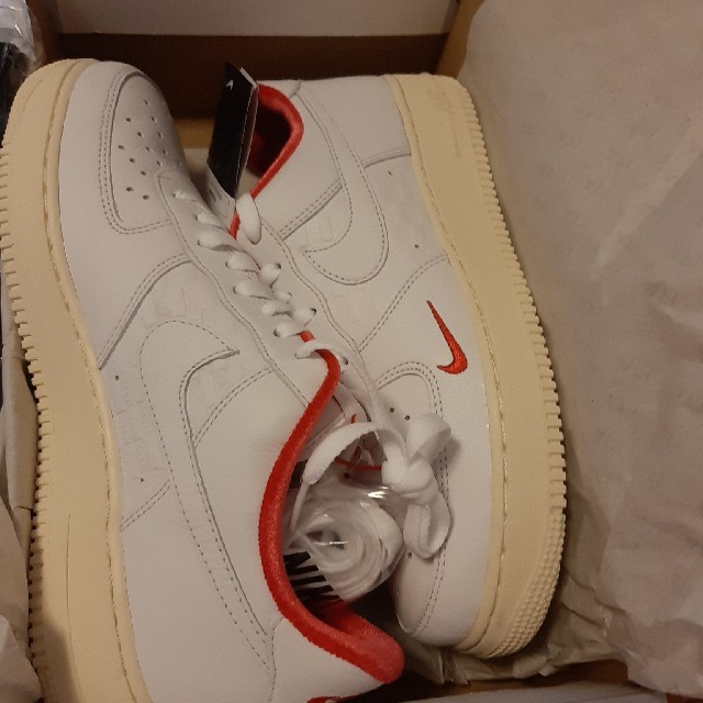 新品 Kith  Nike Air Force 1 &　トモダチT　L メンズの靴/シューズ(スニーカー)の商品写真