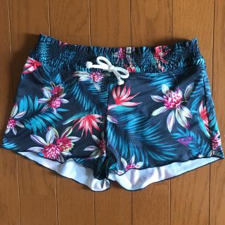 ロキシー(Roxy)の新品★ROXY  ボタニカル柄 ショートパンツ(パンツ/スパッツ)