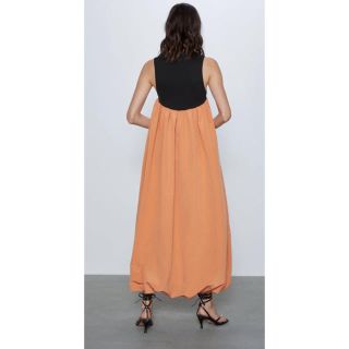 ザラ(ZARA)の【タグ付き】ZARA コンビ素材 ボリューム ワンピース S(ロングワンピース/マキシワンピース)