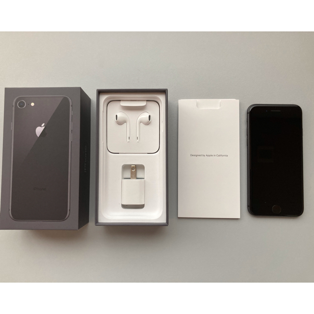 iPhone ８　64GB docomo スペースグレイ美品！値下げしました