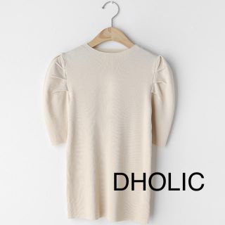 ディーホリック(dholic)の未使用品　DHOLIC パフ半袖カットソー(カットソー(半袖/袖なし))