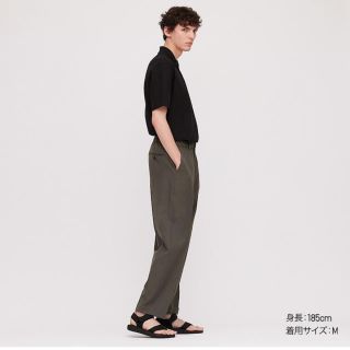 ユニクロ(UNIQLO)のユニクロU ワイドフィットテーパードパンツ　M ダークグレー(スラックス)