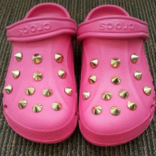 クロックス(crocs)のゴールドスタッズ丸型　26個　クロックス用　チャーム(その他)