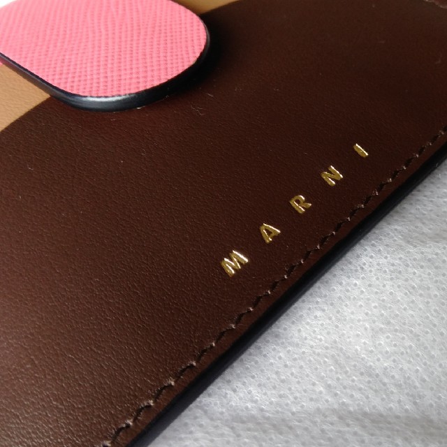 Marni(マルニ)の【かなで様専用】【新品】マルニ　カードケース♡ レディースのファッション小物(名刺入れ/定期入れ)の商品写真