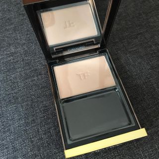 TOMFORD トランスルーセントフィニッシングパウダー フェースパウダー