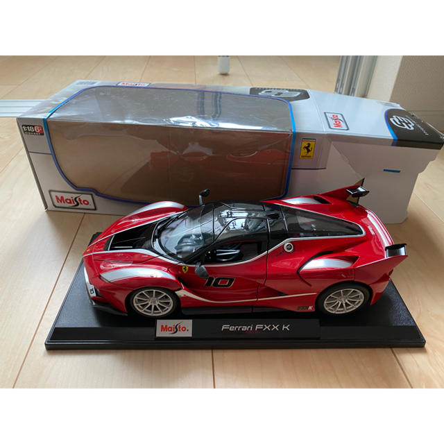 Ferrari(フェラーリ)のあこ様専用　新品✨MAIST フェラーリ　FXX K エンタメ/ホビーのおもちゃ/ぬいぐるみ(ミニカー)の商品写真