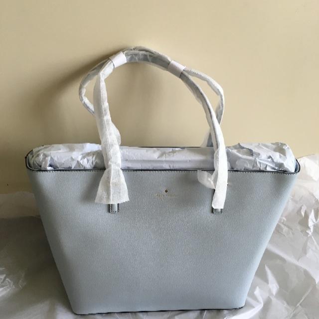 kate spade new york(ケイトスペードニューヨーク)のお買い得！ケイトスペード今季物バッグ レディースのバッグ(トートバッグ)の商品写真