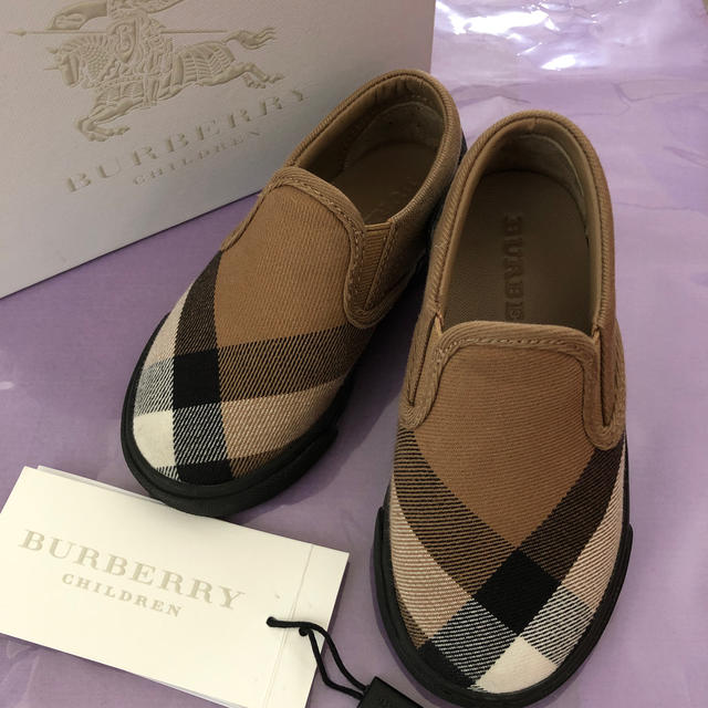 BURBERRY - バーバリーチルドレン スリッポン 25の通販 by Cherry's