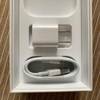 アイフォーン(iPhone)の【正規品】Apple iPhone 充電器(バッテリー/充電器)