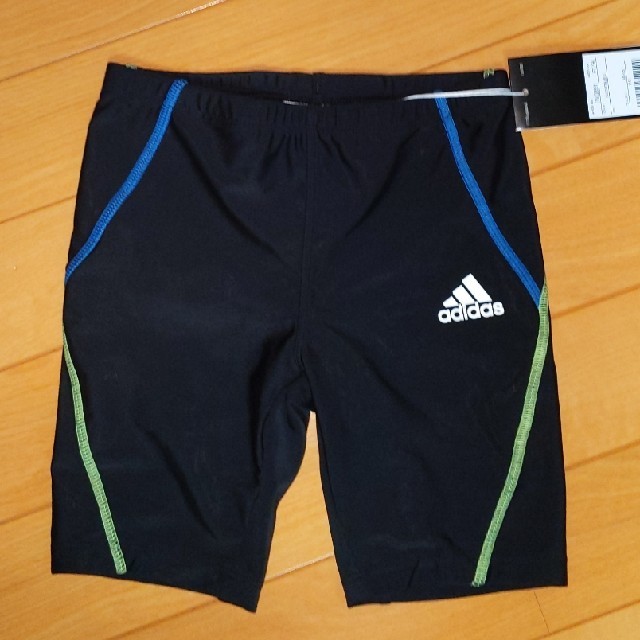 adidas(アディダス)の★みわしゅー様専用★【新品】adidas水着110cm キッズ/ベビー/マタニティのキッズ服男の子用(90cm~)(水着)の商品写真